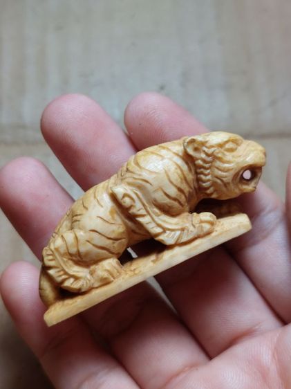 เครื่องรางอาจารย์เฮงไพรวัลย์ตัวใหญ่จ้า รูปที่ 5