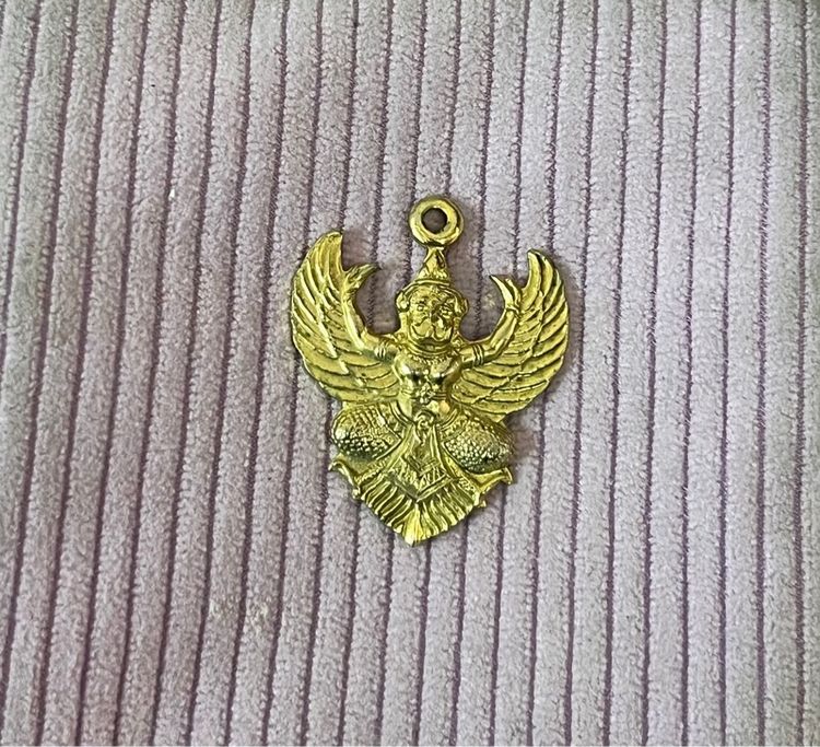 ครุฑหลวงพ่อวราห์