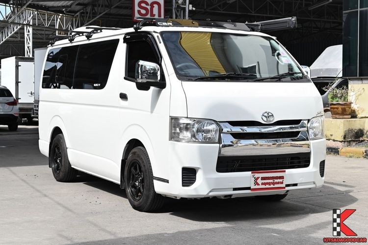 Toyota Hiace 2014 3.0 D4D Van ดีเซล ไม่ติดแก๊ส เกียร์ธรรมดา ขาว รูปที่ 2