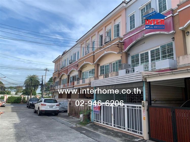 ทาวน์โฮม 3 ชั้น 21.6 ตร.ว. หมู่บ้านเดอะเทรนด์ คู้บอน16-1 ใกล้ห้างแฟชั่นไอส์แลนด์ ซอยคู้บอน16-1 ถนนรามอินทรา ถนนคู้บอน เขตคันนายาว กรุงเทพ