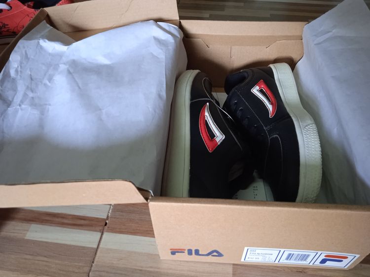 FILA FA รองเท้าลำลองผู้หญิง ของใหม่ของแท้ พร้อมกล่อง รูปที่ 6