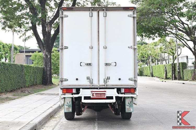 Toyota Hilux Revo 2023 2.4 Entry Pickup ดีเซล ไม่ติดแก๊ส เกียร์ธรรมดา ขาว รูปที่ 4