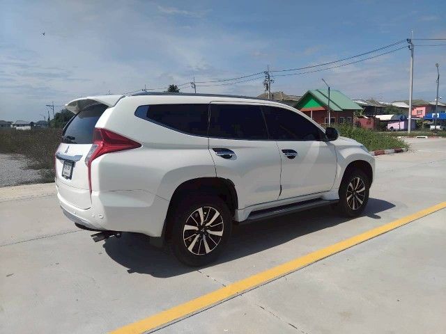 Mitsubishi Pajero Sport 2018 2.4 GT Premium Utility-car ดีเซล เกียร์อัตโนมัติ ขาว รูปที่ 2