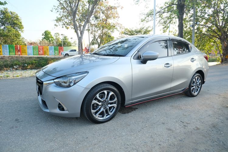 Mazda Mazda 2 2019 1.5 XD High Plus Sedan ดีเซล ไม่ติดแก๊ส เกียร์อัตโนมัติ บรอนซ์เงิน รูปที่ 3