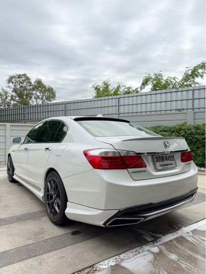 Honda Accord 2015 2.0 EL Sedan เบนซิน ไม่ติดแก๊ส เกียร์อัตโนมัติ ขาว รูปที่ 4