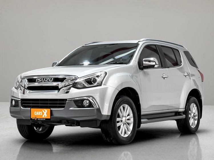 รถ Isuzu MU-X 3.0 สี บรอนซ์เงิน