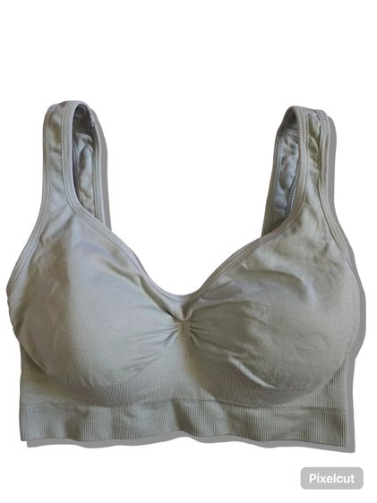 ไม่มีแขน เขียว ฟรีไซส์ อื่นๆ อื่นๆ เสื้อชั้นในทรงสปอร์ต ไร้โครง เหมาเซ็ต 5ตัว แถม 1 จ่ายแค่ 600(มีตัวแถมมีตำหนิ 1 ตัว อ่านรายละเอียดก่อนจ้า)