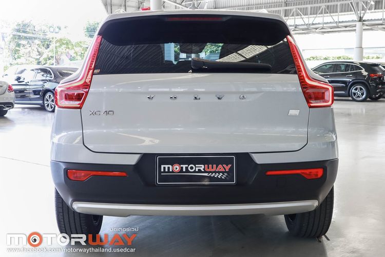 Volvo XC40 2024 Recharge 1.5 T5 Inscription Utility-car ปลั๊กอินไฮบริด (PHEV) เกียร์อัตโนมัติ ขาว รูปที่ 4