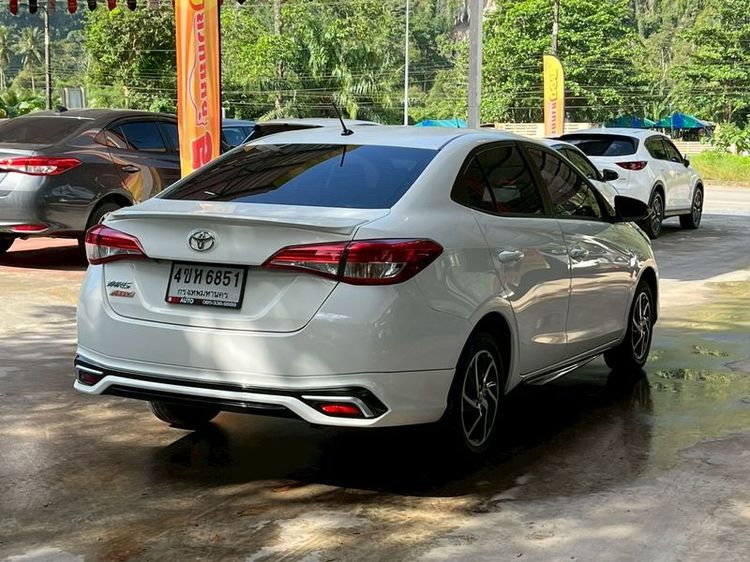 Toyota Yaris ATIV 2022 1.2 Sport Sedan เบนซิน ไม่ติดแก๊ส เกียร์อัตโนมัติ ขาว รูปที่ 4
