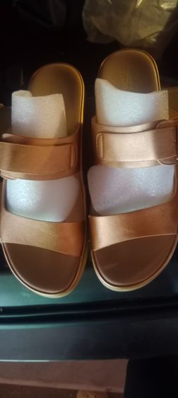 รองเท้าบาจา มือหนึ่ง