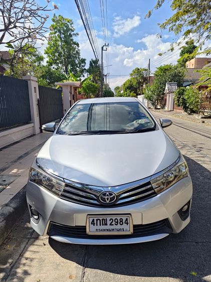 รถ Toyota Altis 1.8 Esport สี บรอนซ์เงิน