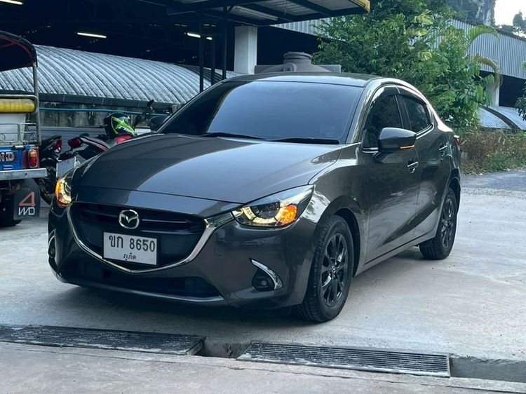 รถ Mazda Mazda 2 1.3 High Connect สี เทา