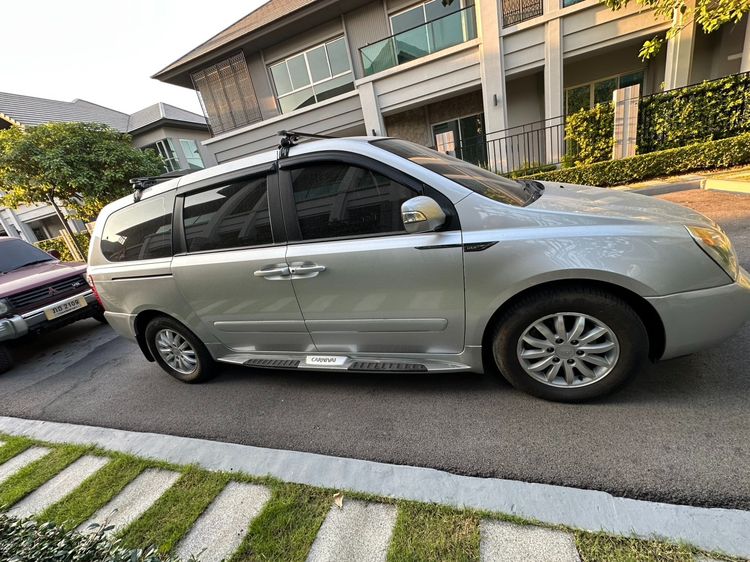 รถ Kia Grand Carnival 2.9 CEO สี เทา