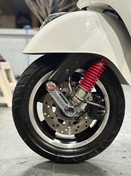Vespa Gts 150 led รูปที่ 14