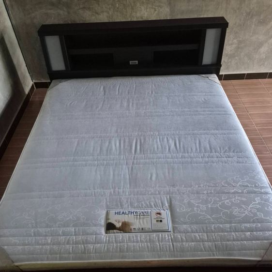 คิง ส่งต่อเตียง ที่นอน 6ฟุต ของมือ1แต่ส่งต่อ ในราคามือ2  สำหรับผู้สนใจ ของดีราคาถูก