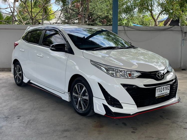 Toyota Yaris 2020 1.2 Mid Sedan เบนซิน ไม่ติดแก๊ส เกียร์อัตโนมัติ ขาว รูปที่ 2