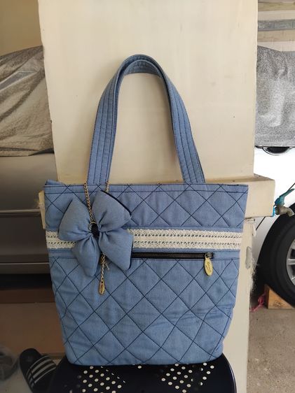 หญิง ฟ้า กระเป๋าสะพาย นารายา ผ้ายีนส์ สภาพดี