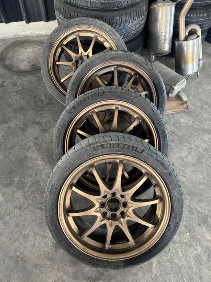 ล้อCE17 4รู ใส่ได้ทั้ง114 100พร้อมยาง  ได้หลายรุ่นครับ ขายตามสภาพมีรอยตามรูปเลยครับ รูปที่ 2