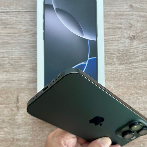 ขายเทิร์น iPhone 16 Pro Max 256 สีดำ แบต 88 สภาพดีเดิมๆ เคสกัดนิดๆ ครบกล่อง รูปที่ 14