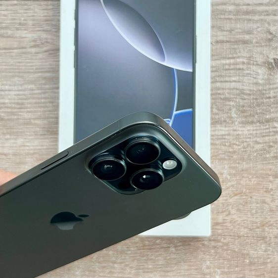 ขายเทิร์น iPhone 16 Pro Max 256 สีดำ แบต 88 สภาพดีเดิมๆ เคสกัดนิดๆ ครบกล่อง รูปที่ 11