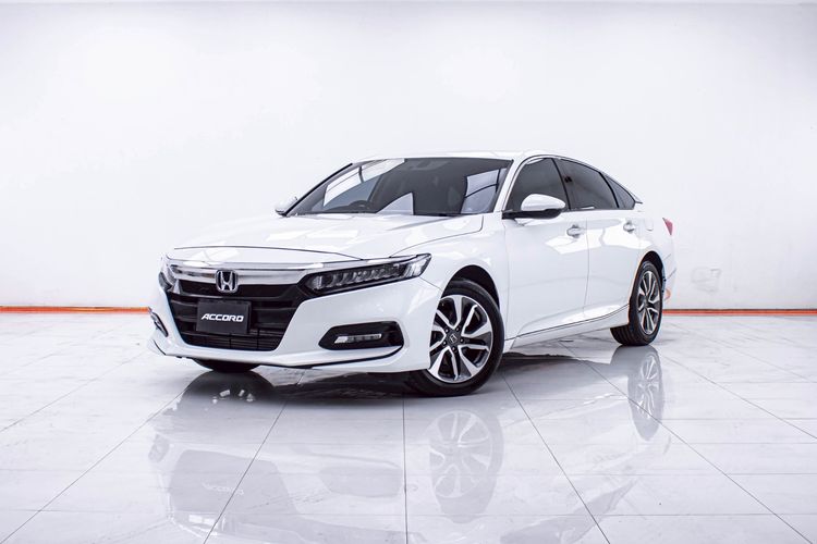 รถ Honda Accord 1.5 Turbo EL สี ขาว