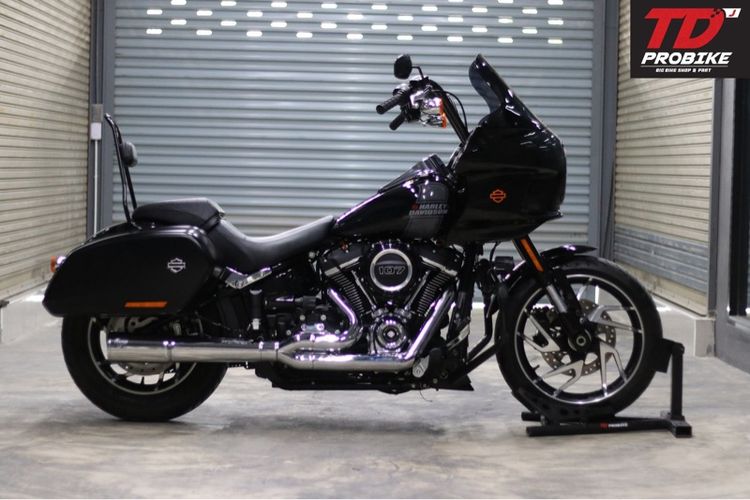 ขายHD SportGlide 107 ปี2022 พร้อมของแต่ง วิ่งน้อย