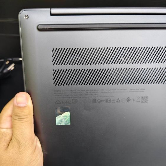 Lenovo Yoga Slim 7i Gen 8 (14IRP8) i7-13700H RAM14GB SSD1TB จอ14" WUXGA Intel Evo รูปที่ 9