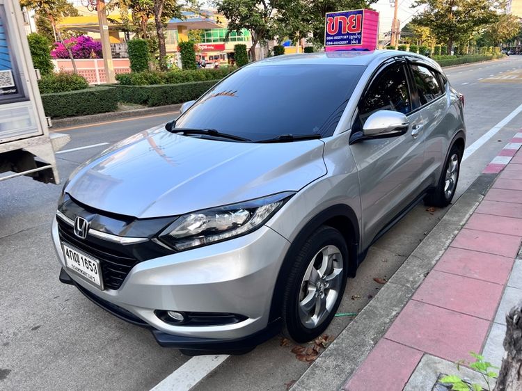 รถ Honda HR-V 1.8 E สี เทา
