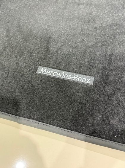 พรมของแท้ มือสอง  ใส่ Benz E350e - E220d ซื้อรถมาแล้วถอดออก ใช้งานไม่นาน  สภาพสวยงาม รูปที่ 2
