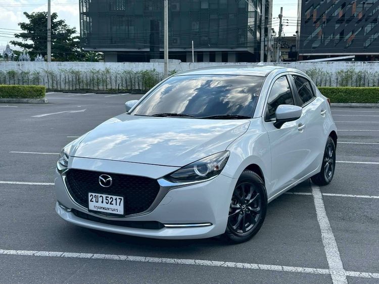 Mazda Mazda 2 2022 1.3 Sports Standard Sedan เบนซิน ไม่ติดแก๊ส เกียร์อัตโนมัติ ขาว รูปที่ 3