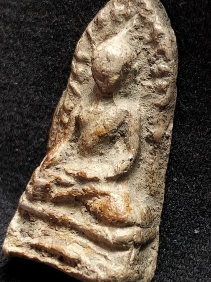 พระรอดลำพูนพิมพ์เล็กครับไม่ได้ล้างใดๆครับ รูปที่ 18