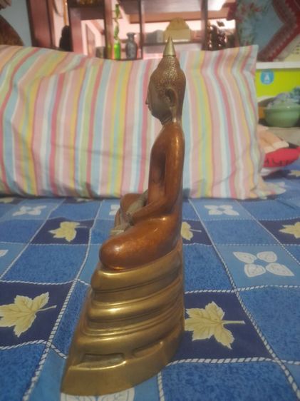 หลวงพ่อโสธร ปี 2509 รุ่น 3 กษัตริย์ สภาพดี สนใจแวะมาดูก่อนได้ ครับ รูปที่ 4