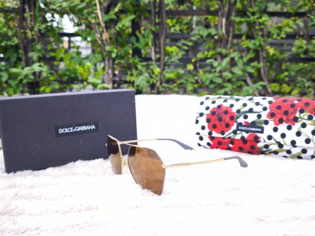 แว่นกันแดด Dolce and Gabbana DG 2157 ของแท้  รูปที่ 2