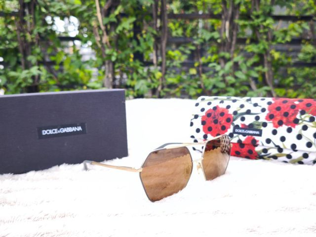 แว่นกันแดด Dolce and Gabbana DG 2157 ของแท้  รูปที่ 3