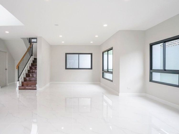 อื่นๆ ไม่มี 2024 คุ้มที่สุด บ้านเดี่ยวหลังใหญ่ 61 ตร.ว. ตกแต่งใหม่ทั้งหลัง โครงการยิ่งรวยนิเวศน์ ประชาชื่น ฟังก์ชัน 4 นอน  รูปที่ 3