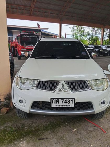 รถ Mitsubishi Triton 2.5 GLS Plus สี ขาว
