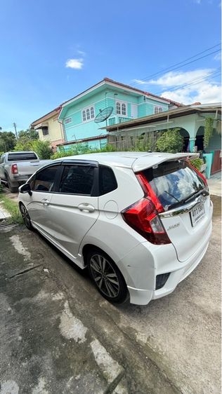 Honda Jazz 2015 1.5 SV i-VTEC เบนซิน ขาว รูปที่ 4