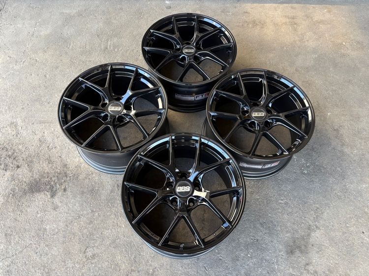 ล้อแม็กขอบ17 BBS CI-R 5รู114 กว้าง8.5 ออฟ35 สีดำเงา ล้อเบา FLOW FORMING งานAuto Option AOW ล้อไทย (ล้อทำสีมาใหม่เพื่อความสวยงาม ไม่มีซ่อม) รูปที่ 3