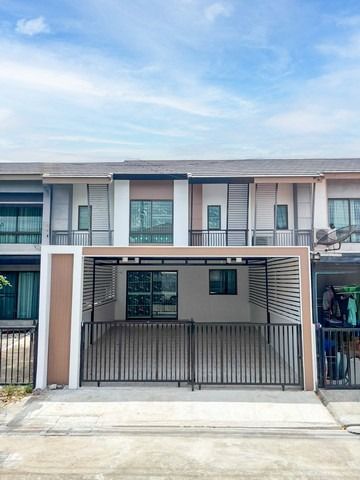 Pruksa มีบางส่วน 2025 คุ้มกว่านี้ไม่มีอีกแล้ว ทาวน์เฮ้าส์ 4 นอน รีโนเวทใหม่กริ๊บทั้งหลัง ในราคาสองล้านกลางๆ  ทำเลทองติดถนนเมน พฤกษาไพร์ม 115 รังสิต-คลอง 3 