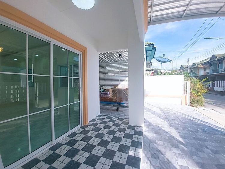 อื่นๆ มีบางส่วน 2024 งบ 2 ล้านกลางๆ แต่ได้ถึง 5 ห้องนอน บ้านแฝดรีโนเวทพฤกษา 12 รังสิต พื้นที่กว้างสะใจ 130 ตร.ม. อยู่ได้ทั้งครอบครัว รูปที่ 2