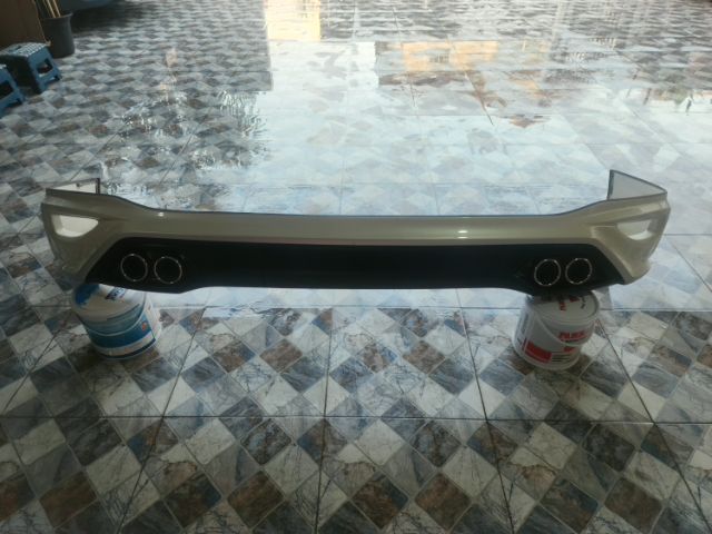 สเกิร์ตหลังสีขาว ของถอดสภาพสวย ใส่ new fortunerfortuner