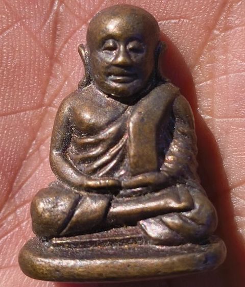 พระหล่อเนื้อโลหะเก้าค่ะ(10) รูปที่ 11