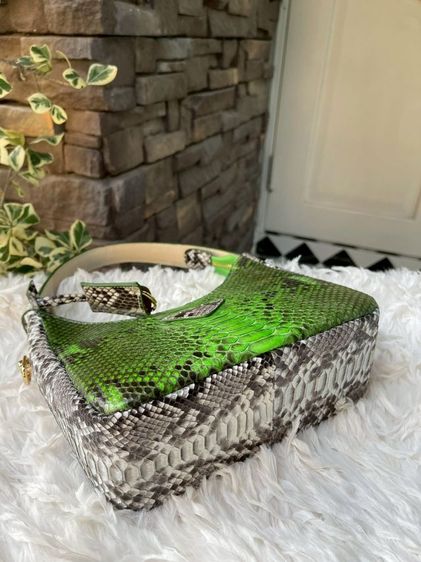 กระเป๋า​หนังงูแท้ รูปที่ 4