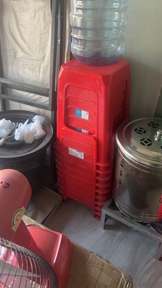 แดง เก้ออี้