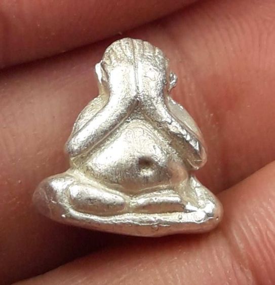 พระปิดตาหลวงปู่ทิมวัดละหารไร่