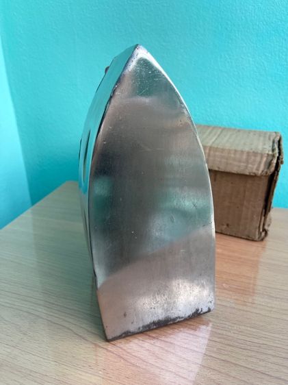 เตารีด เหล็ก ม้าบิน โบราณ เก่าสะสม รูปที่ 15