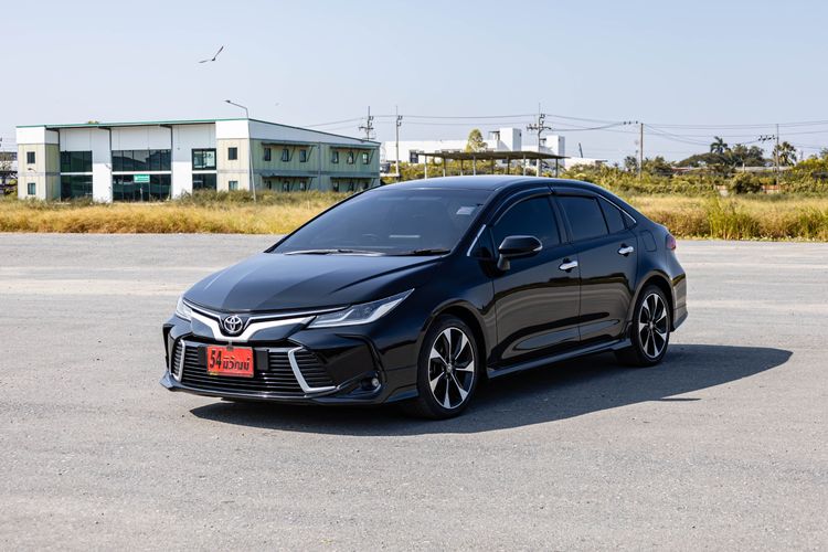 Toyota Altis 2019 1.8 GR Sport CVT Sedan เบนซิน ไม่ติดแก๊ส เกียร์อัตโนมัติ ดำ รูปที่ 3