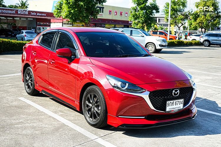 Mazda Mazda 2 2020 1.3 Skyactiv-G S Leather Sedan Sedan เบนซิน ไม่ติดแก๊ส เกียร์อัตโนมัติ แดง รูปที่ 3