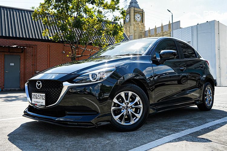 รถ Mazda Mazda 2 1.3 C Sports สี เทา