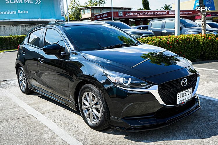 Mazda Mazda 2 2022 1.3 C Sports Sedan เบนซิน ไม่ติดแก๊ส เกียร์อัตโนมัติ เทา รูปที่ 3